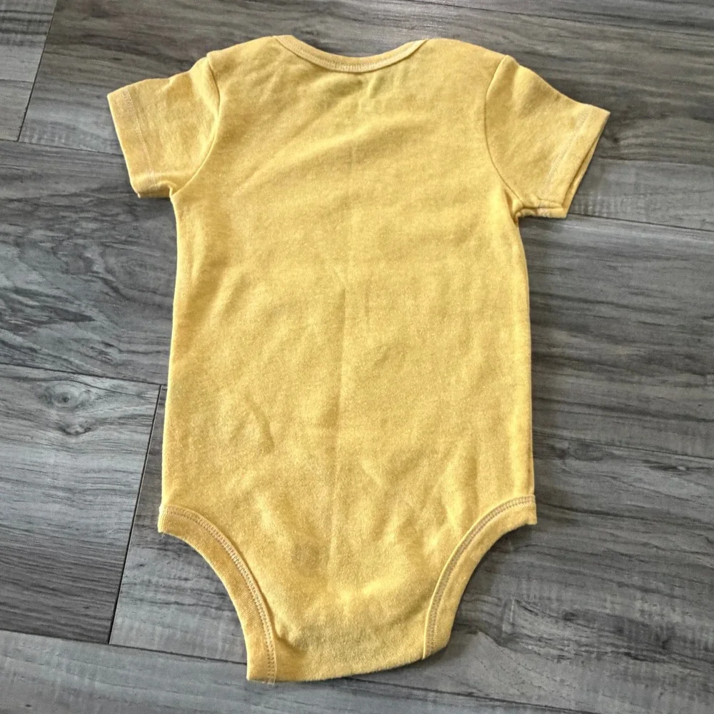 Harry Potter Hufflepuff Baby Onesie 12M Wizard in Training Bodysuit Yellow‎